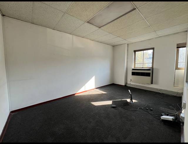 430M² WAREHOUSE TO LET IN STRIJDOMPARK